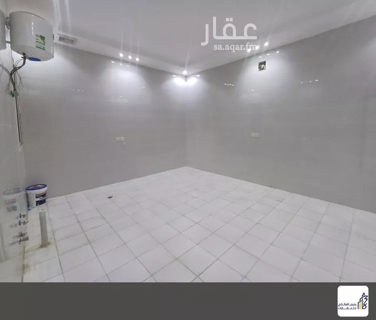 فيلا للإيجار في شارع خارجة بن سعيد, حي الرمال, مدينة الرياض, منطقة الرياض صورة 2