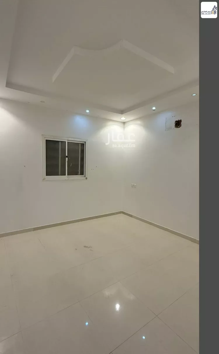 Floor for Rent in Riyadh Ar Rimal 9