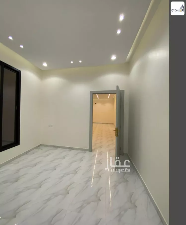 فيلا للبيع في شارع عمر الصفار, حي المرجان, مدينة الرياض, منطقة الرياض 8