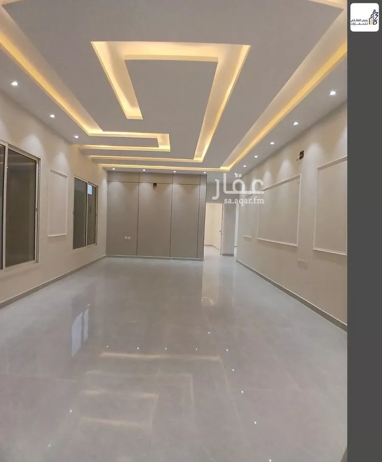 Floor for Sale in Riyadh Al Janadriyah 11