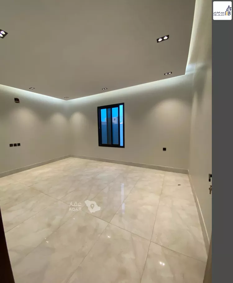 دور للبيع في شارع حمزة القبيطي, حي الرمال, مدينة الرياض, منطقة الرياض صورة 2