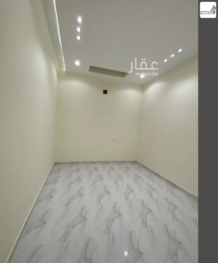 فيلا للبيع في شارع عمر الصفار, حي المرجان, مدينة الرياض, منطقة الرياض 9