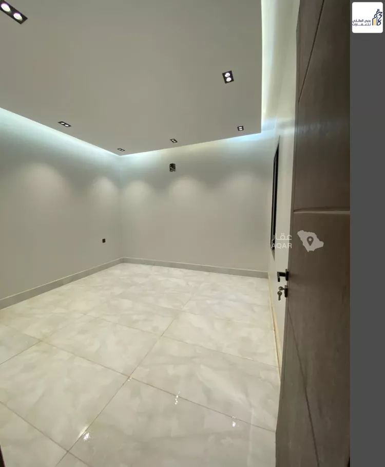 دور للبيع في شارع حمزة القبيطي, حي الرمال, مدينة الرياض, منطقة الرياض 11