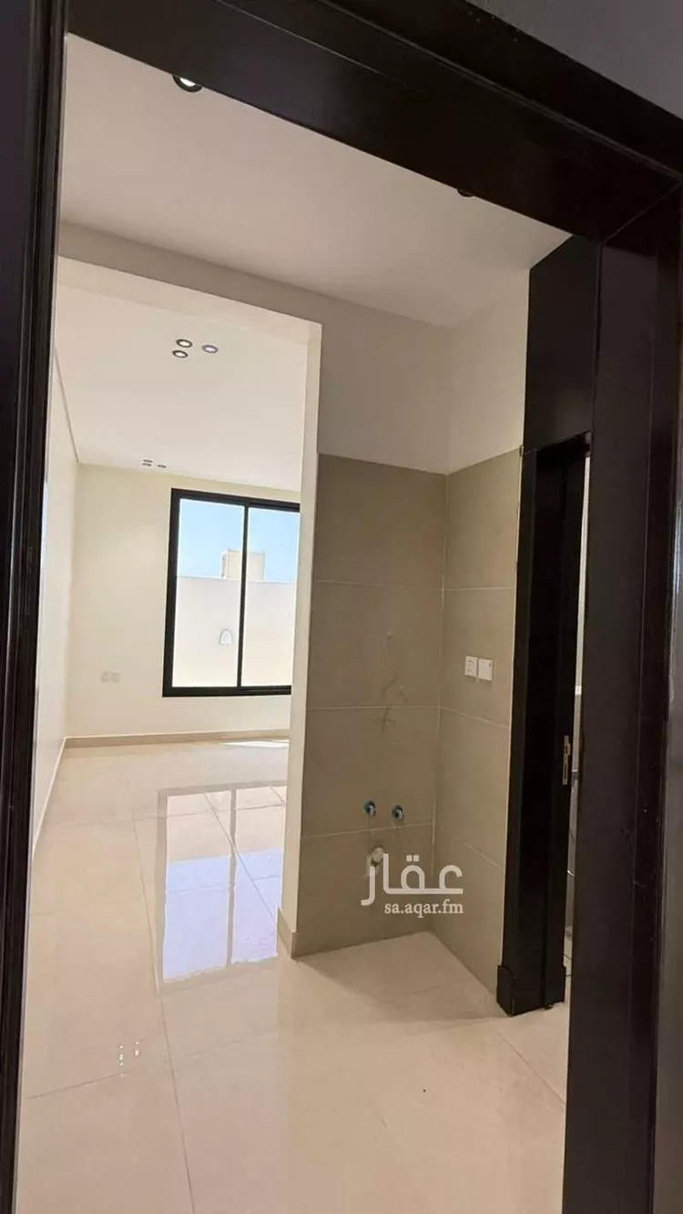 عمارة للإيجار في شارع 25191326, حي الرمال, مدينة الرياض, منطقة الرياض 8