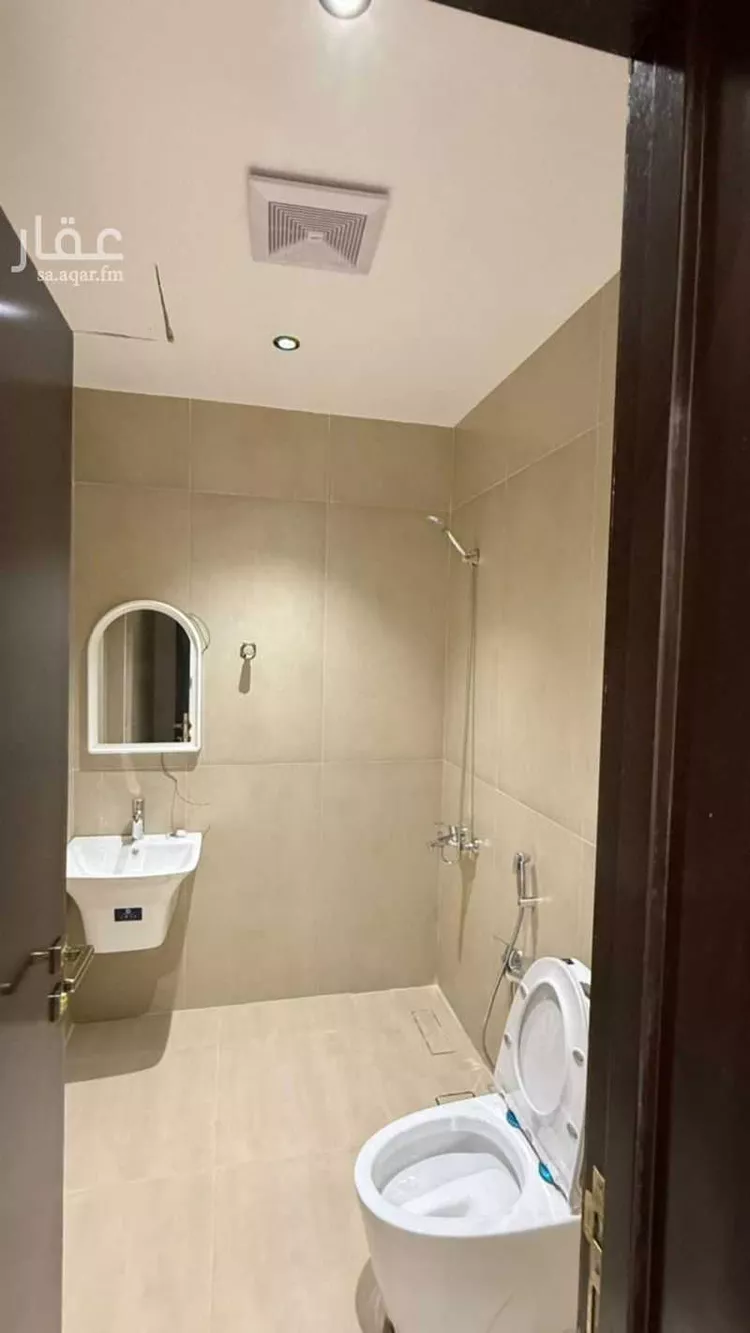 دور للبيع في شارع 25191326, حي الرمال, مدينة الرياض, منطقة الرياض 11