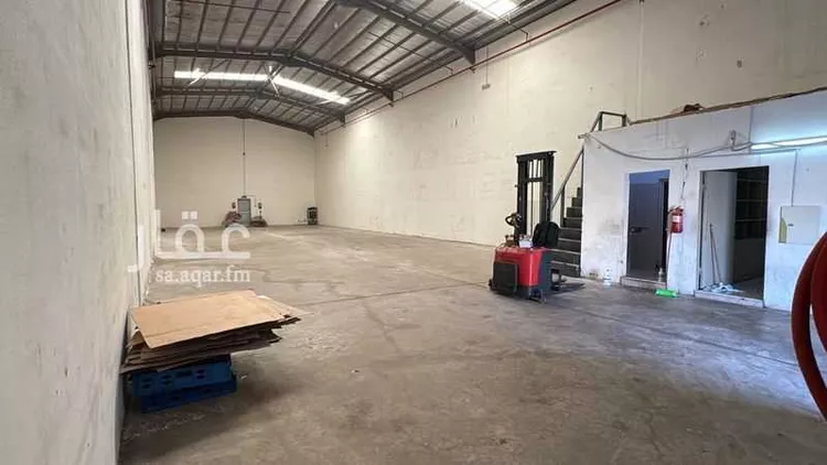 مستودع للإيجار في شارع المكحول, حي العزيزية, مدينة الرياض, منطقة الرياض صورة 2