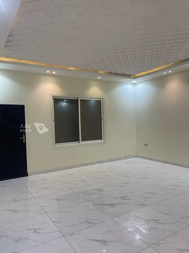 Floor for Rent in Riyadh Tuwaiq 4