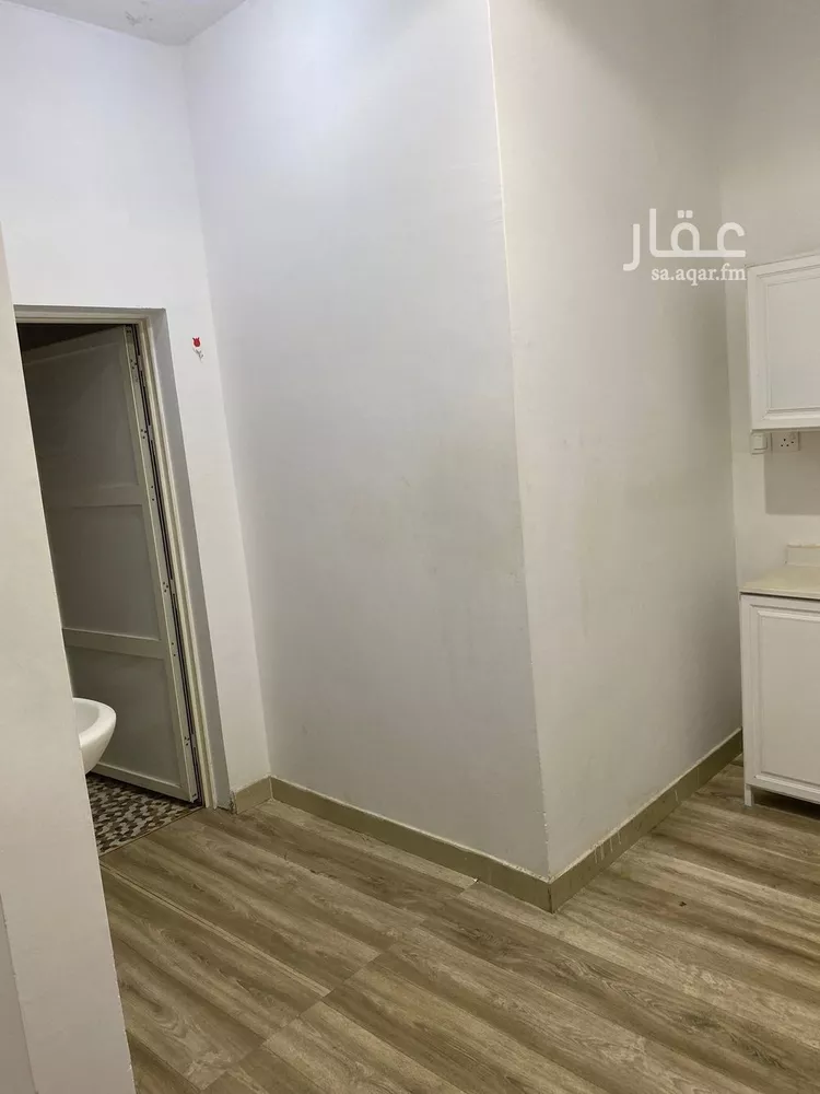 شقة للإيجار في شارع جبل الدخان, حي ظهرة لبن, مدينة الرياض, منطقة الرياض