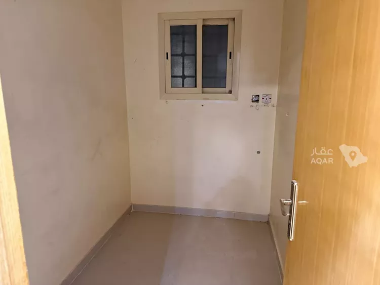 Floor for Rent in Riyadh Ad Dar Al Baida 5