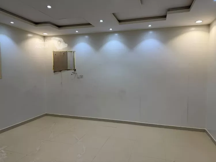 Floor for Rent in Riyadh Ad Dar Al Baida