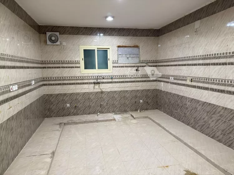 Floor for Rent in Riyadh Ad Dar Al Baida 2