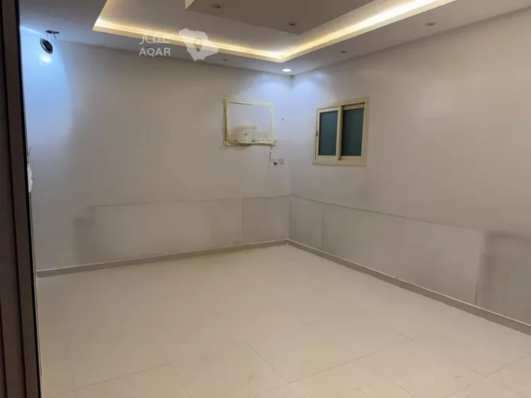 Floor for Rent in Riyadh Ad Dar Al Baida 3
