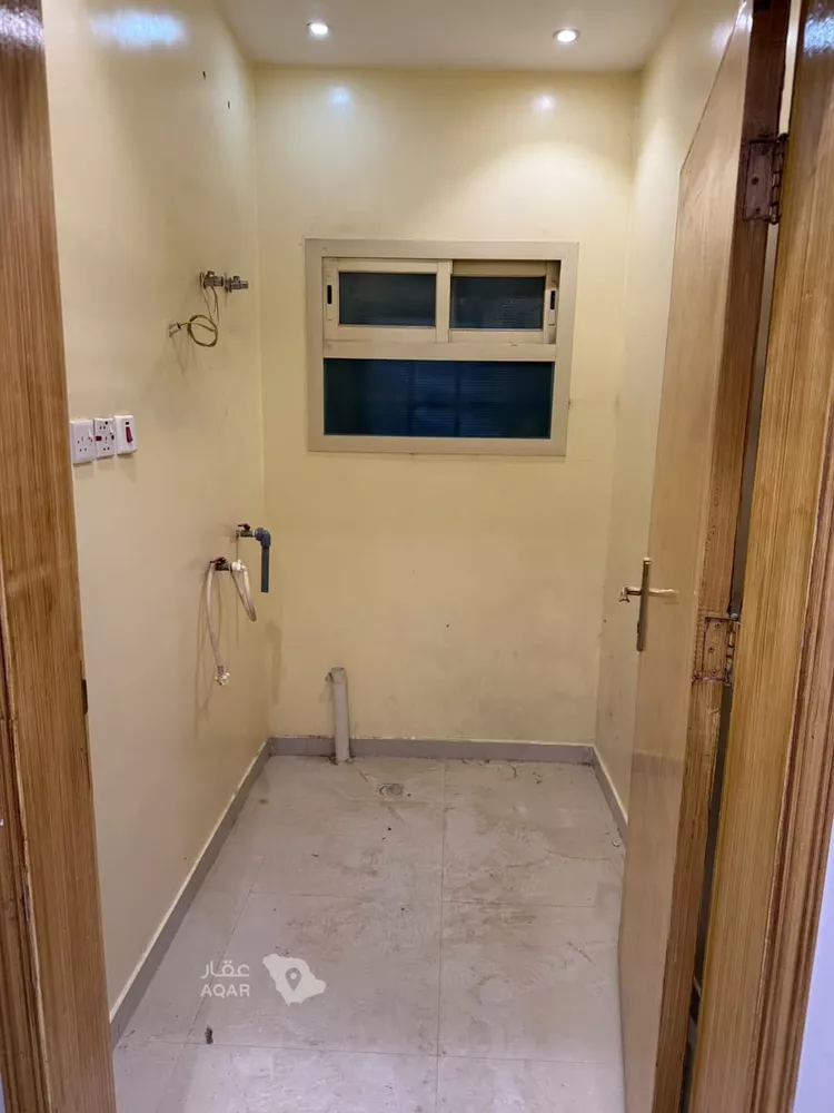Floor for Rent in Riyadh Ad Dar Al Baida 6