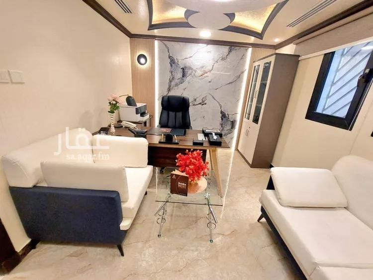 مكتب تجاري للإيجار في شارع التخصصي الفرعي, حي المحمدية, مدينة الرياض, منطقة الرياض صورة 4