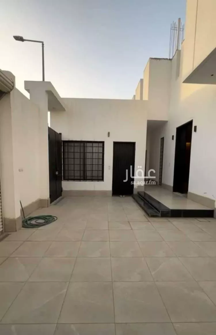فيلا للبيع في شارع حجر بن يزيد, حي النسيم الغربي, مدينة الرياض, منطقة الرياض صورة 3