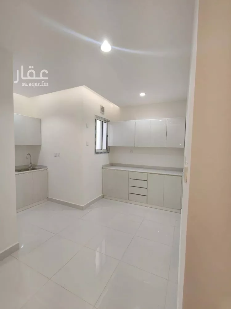 عمارة للإيجار في شارع عبدالله بن مسعود, حي النسيم الغربي, مدينة الرياض, منطقة الرياض صورة 2