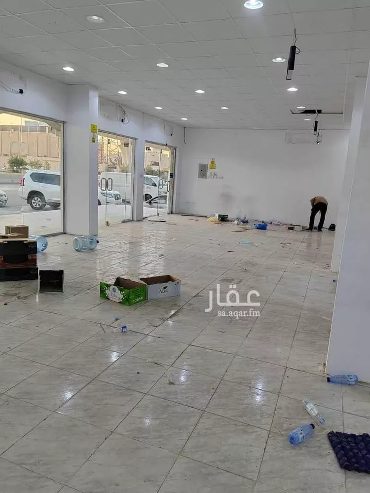 محل للإيجار في شارع طريق عبدالرحمن بن عوف, حي النسيم الغربي, مدينة الرياض, منطقة الرياض