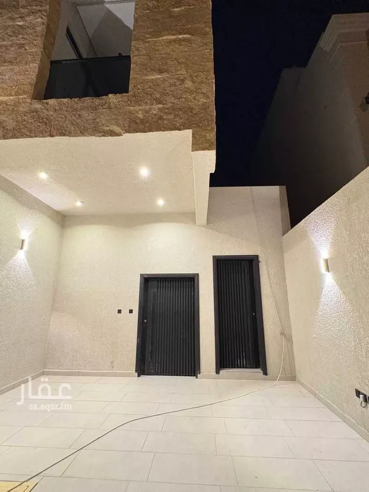 Floor for Sale in Riyadh Ar Rimal 23