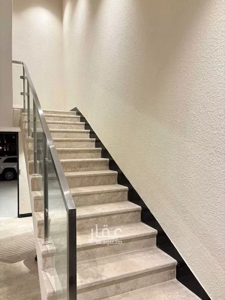 Floor for Sale in Riyadh Ar Rimal 25