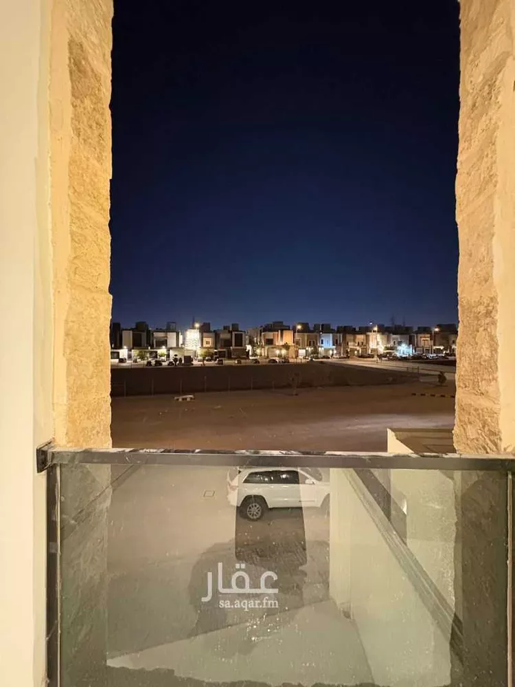 Floor for Sale in Riyadh Ar Rimal 12