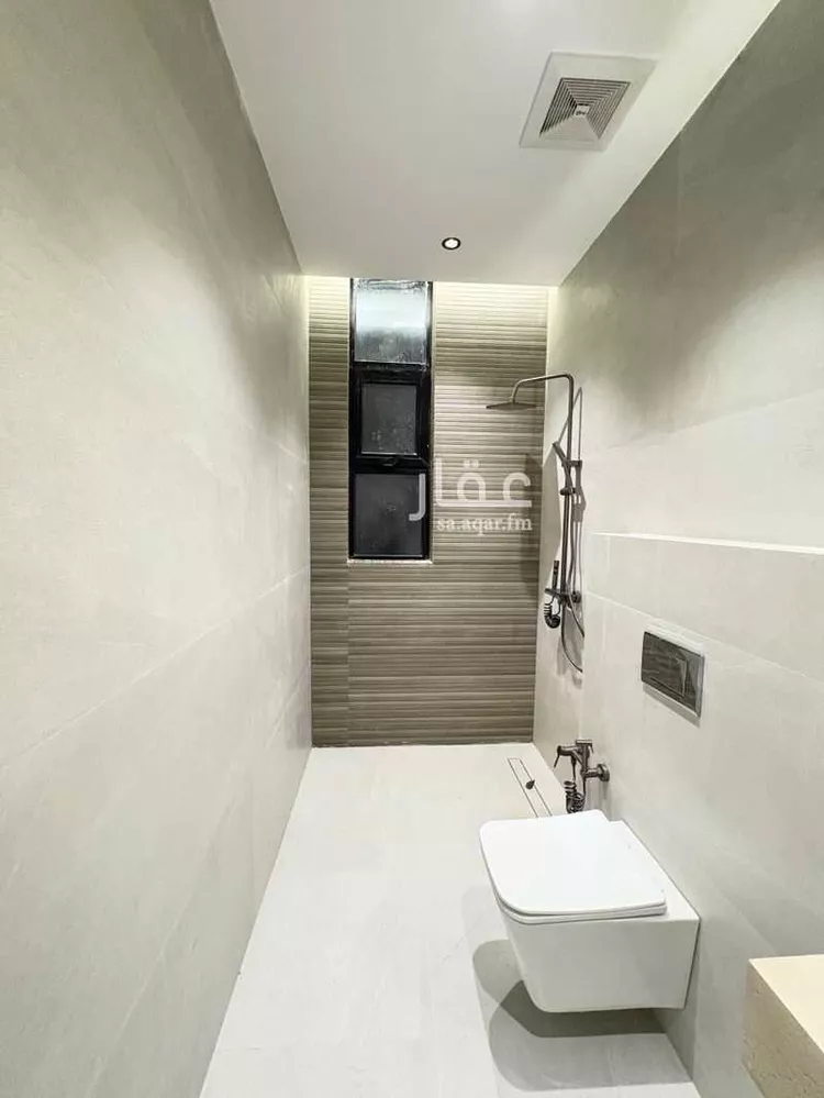 Floor for Sale in Riyadh Ar Rimal 10