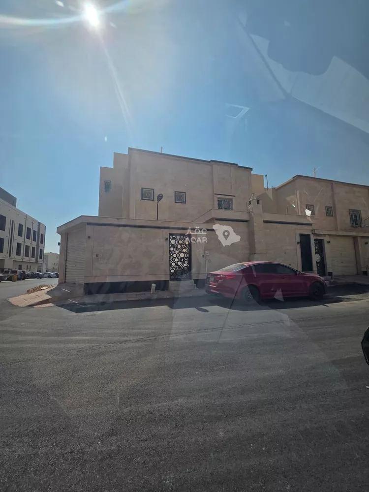فيلا للبيع في شارع رقم 129, حي ظهرة لبن, مدينة الرياض, منطقة الرياض 5