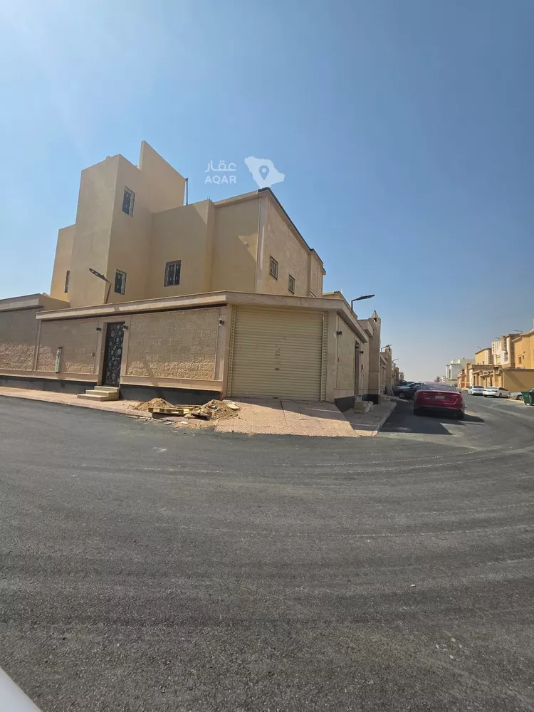 فيلا للبيع في شارع رقم 129, حي ظهرة لبن, مدينة الرياض, منطقة الرياض 2