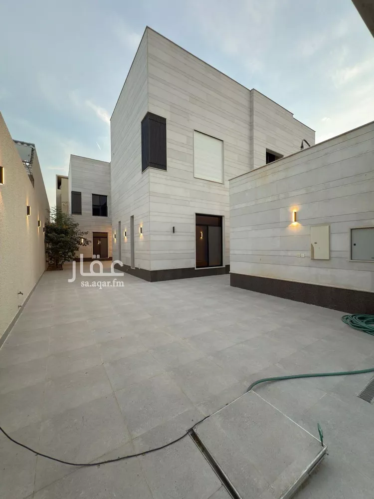 فيلا للبيع في شارع رقم 84, حي الملقا, مدينة الرياض, منطقة الرياض صورة 2