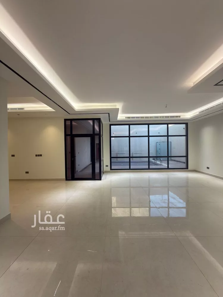 فيلا للبيع في شارع شريح بن عامر, حي الرحمانية, مدينة الرياض, منطقة الرياض 7