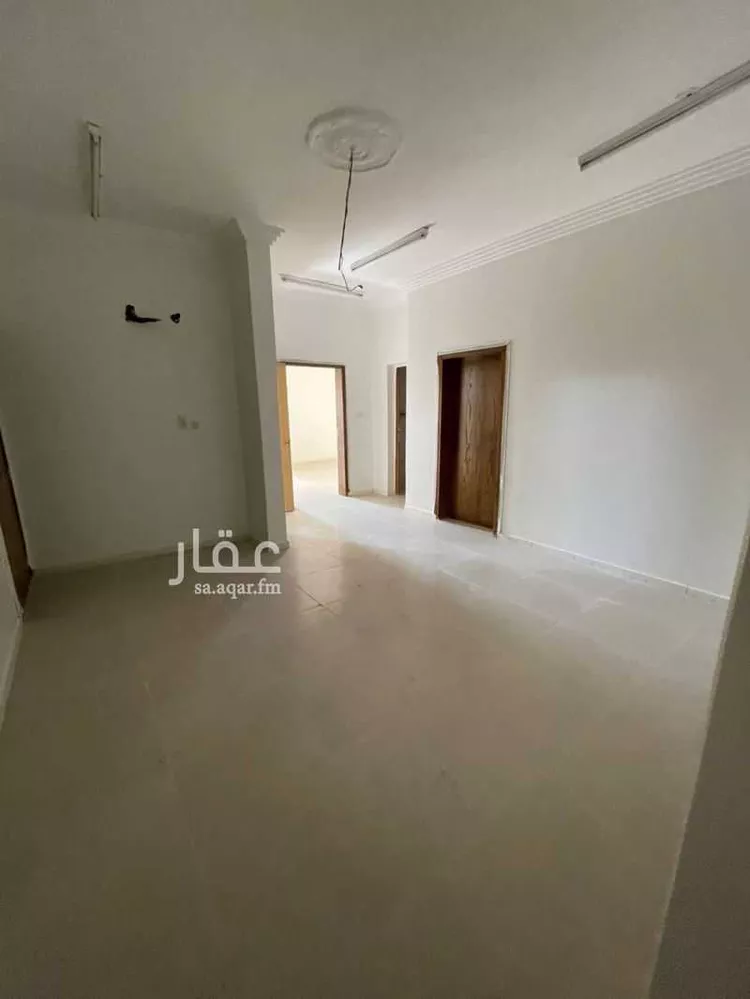عمارة للبيع في شارع ابراهيم ابو رافع, حي الحفيرة, مدينة الاحساء, المنطقة الشرقية