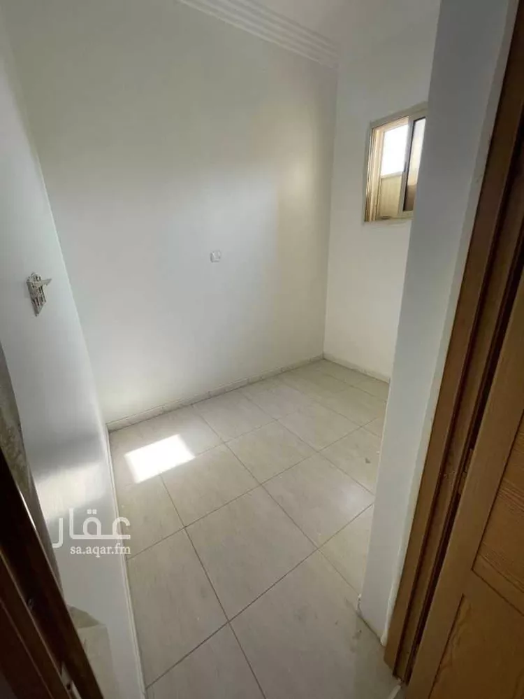 عمارة للبيع في شارع ابراهيم ابو رافع, حي الحفيرة, مدينة الاحساء, المنطقة الشرقية 6