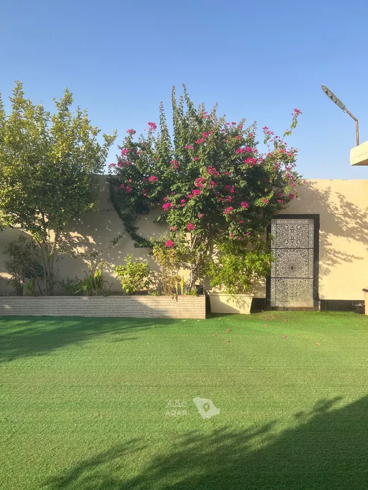 فيلا للبيع في شارع بلال بن رباح, حي الملك فهد, مدينة المجمعة, منطقة الرياض 9