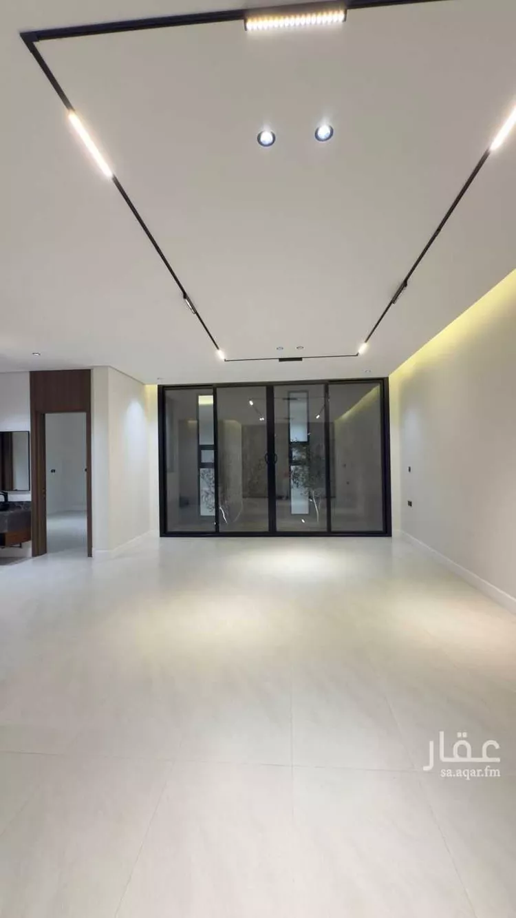 فيلا للبيع في شارع احمد بن عبدالمنعم الدمنهوري, حي المهدية, مدينة الرياض, منطقة الرياض صورة 3