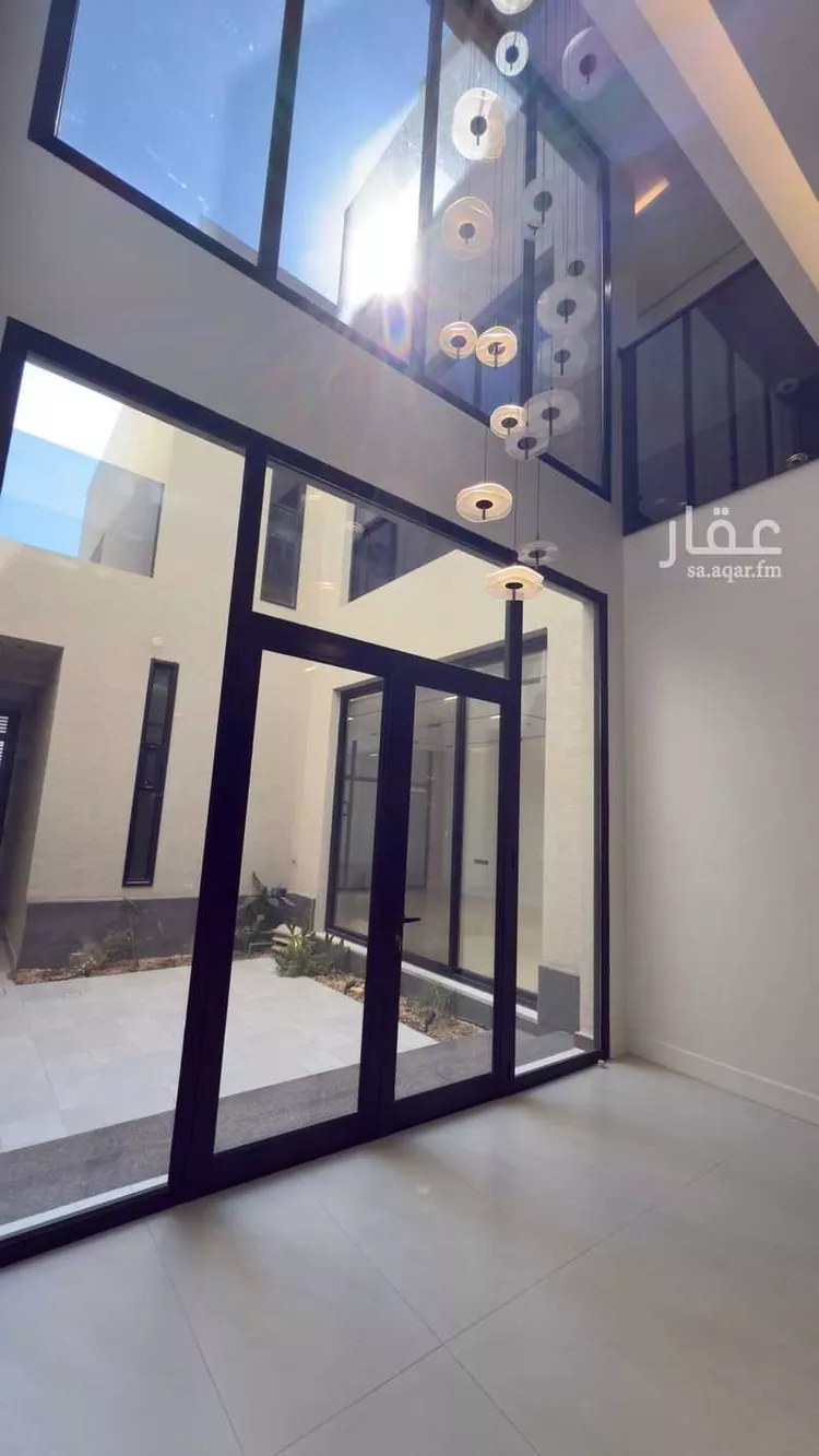 فيلا للبيع في شارع احمد بن عبدالمنعم الدمنهوري, حي المهدية, مدينة الرياض, منطقة الرياض صورة 4