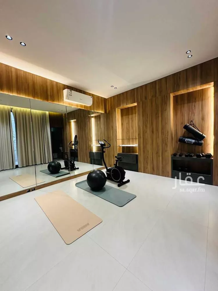 فيلا للبيع في شارع احمد بن عبدالمنعم الدمنهوري, حي المهدية, مدينة الرياض, منطقة الرياض صورة 3