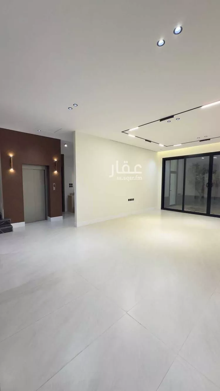 فيلا للبيع في شارع احمد بن عبدالمنعم الدمنهوري, حي المهدية, مدينة الرياض, منطقة الرياض صورة 5