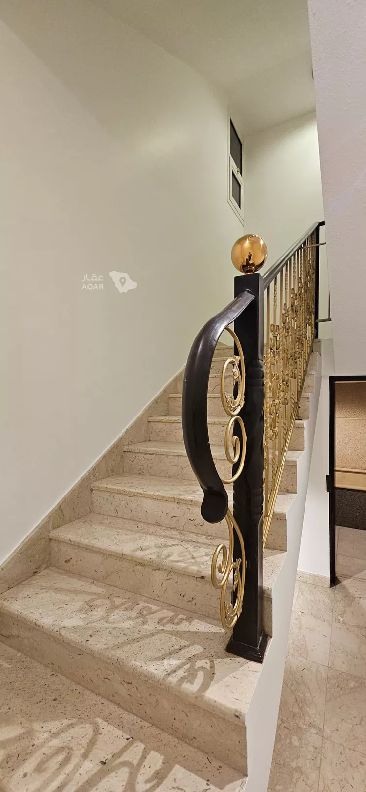 Floor for Rent in Ad Diriyah Al Khalidiyah 18