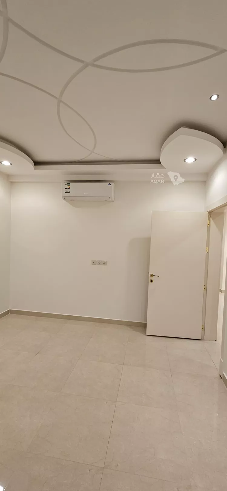 Floor for Rent in Ad Diriyah Al Khalidiyah 4