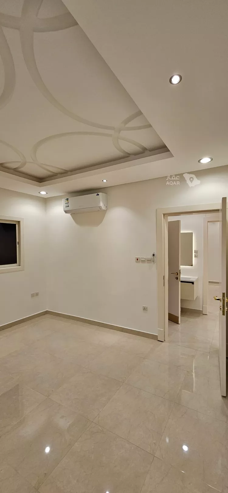Floor for Rent in Ad Diriyah Al Khalidiyah 12