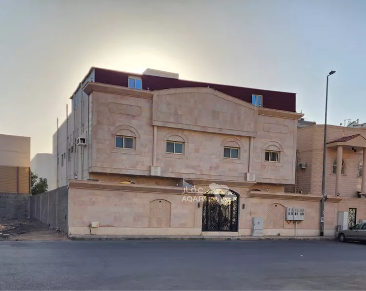 عمارة للبيع في شارع معبد بن مسعود, حي العيون, مدينة المدينة المنورة, منطقة المدينة المنورة