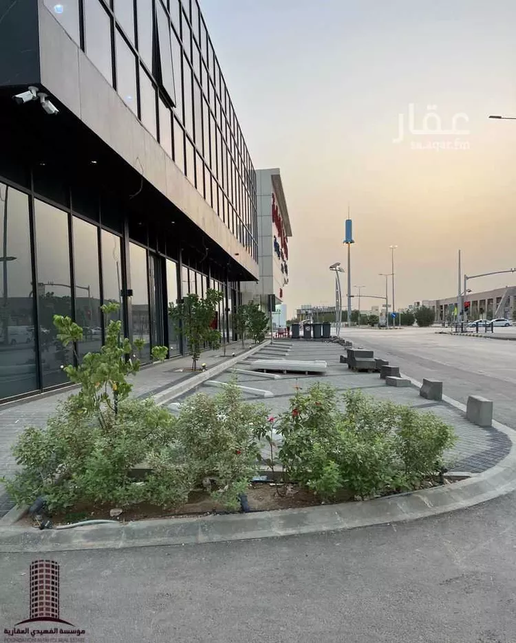 محل للإيجار في شارع حفصة بنت عمر, حي الروضة, مدينة الرياض, منطقة الرياض صورة 2