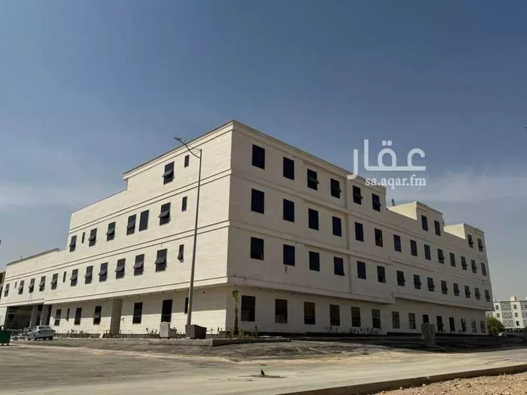 عمارة للبيع في شارع وادي المياة, حي بدر, مدينة الرياض, منطقة الرياض صورة 4