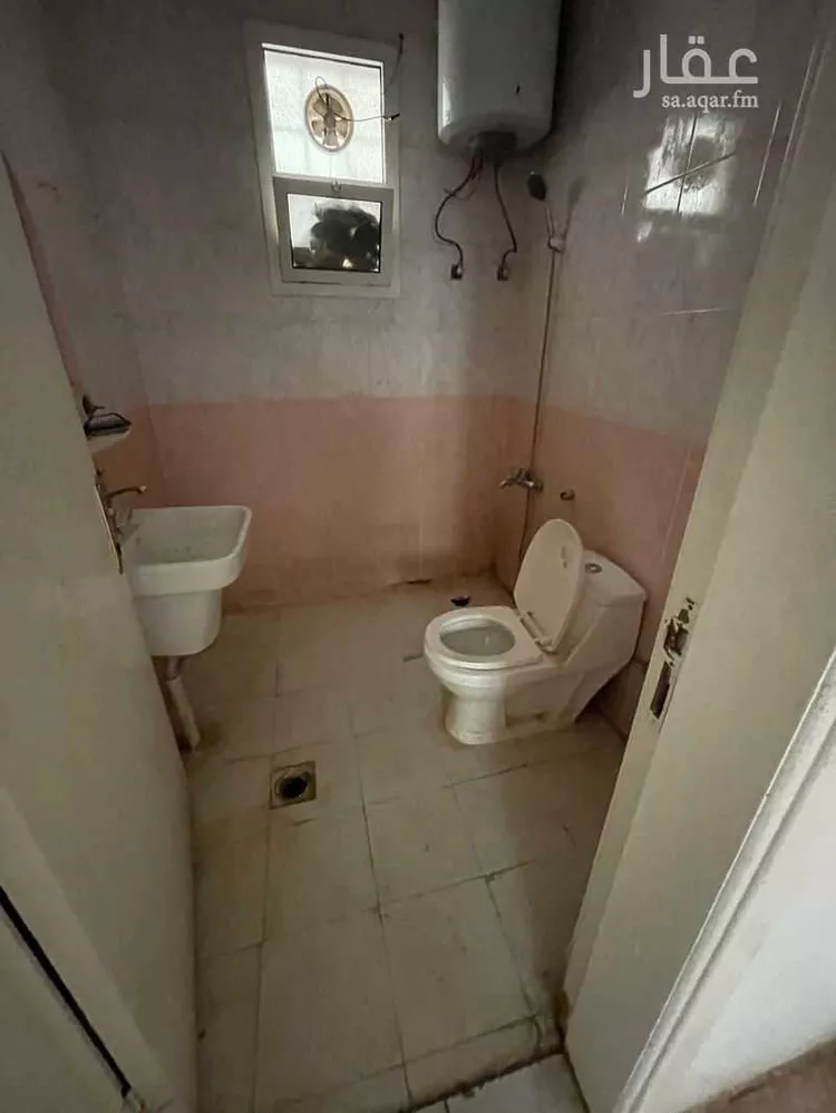 عمارة للإيجار في شارع الخليفة المامون, حي بدر, مدينة الرياض, منطقة الرياض صورة 5