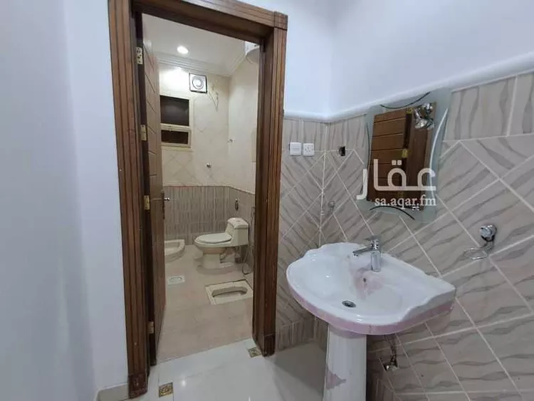دور للإيجار في شارع رقم 42, حي بدر, مدينة الرياض, منطقة الرياض صورة 5