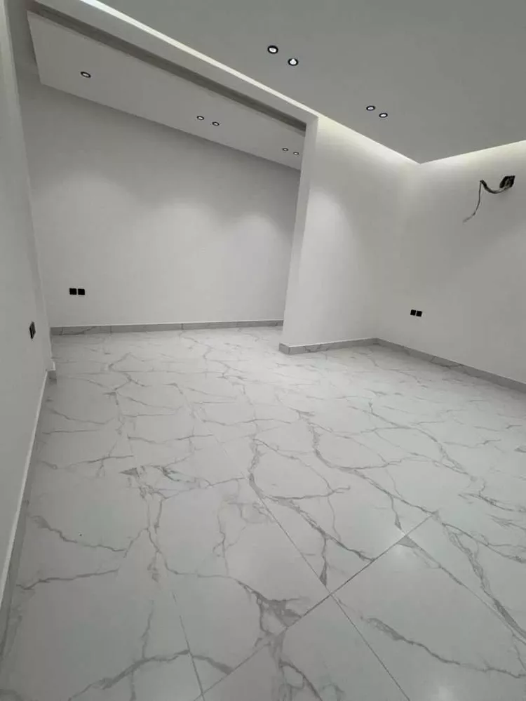 Floor for Sale in Riyadh Ash Shifa 11