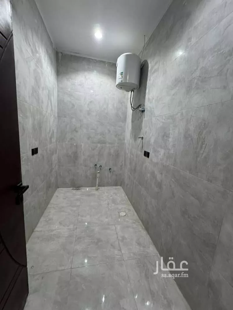 عمارة للإيجار في شارع وادي حدلي, حي بدر, مدينة الرياض, منطقة الرياض 6