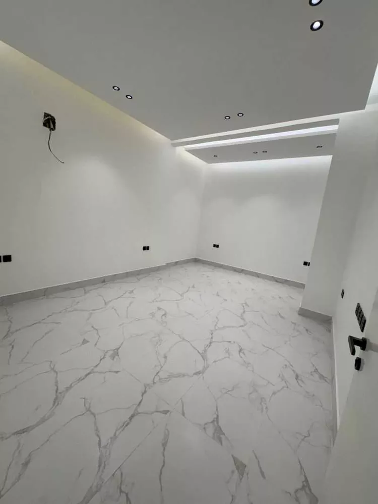 Floor for Sale in Riyadh Ash Shifa 13