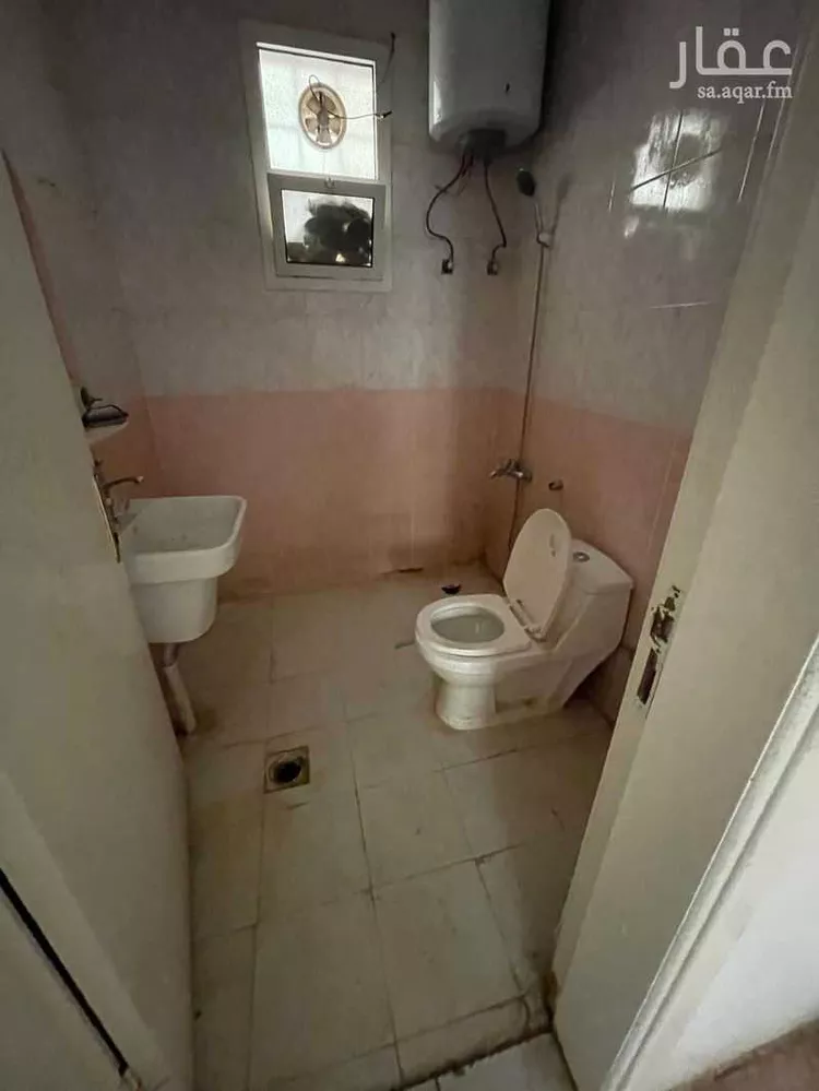 عمارة للإيجار في شارع الخليفة المامون, حي بدر, مدينة الرياض, منطقة الرياض 11