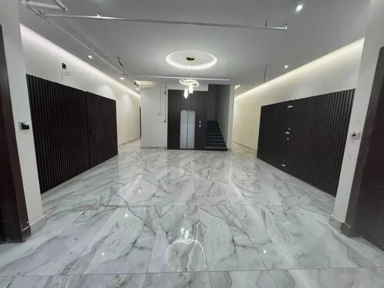 عمارة للبيع في شارع وادي حدلي, حي بدر, مدينة الرياض, منطقة الرياض صورة 2