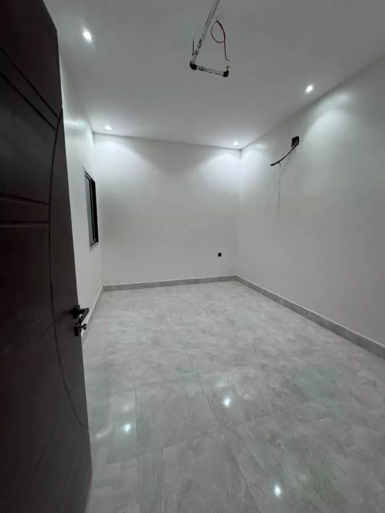 عمارة للبيع في شارع وادي حدلي, حي بدر, مدينة الرياض, منطقة الرياض 6